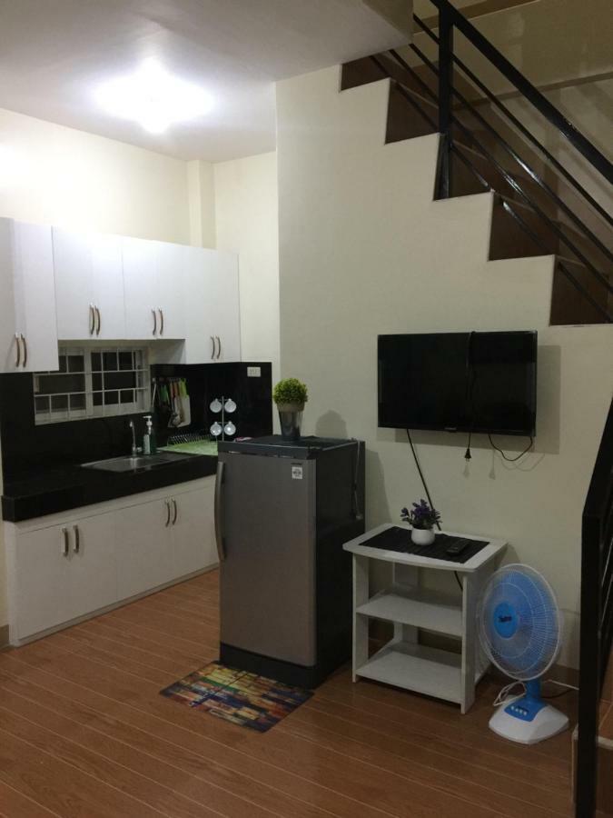 Estilo Apartment 2-Storey Clarin  Buitenkant foto